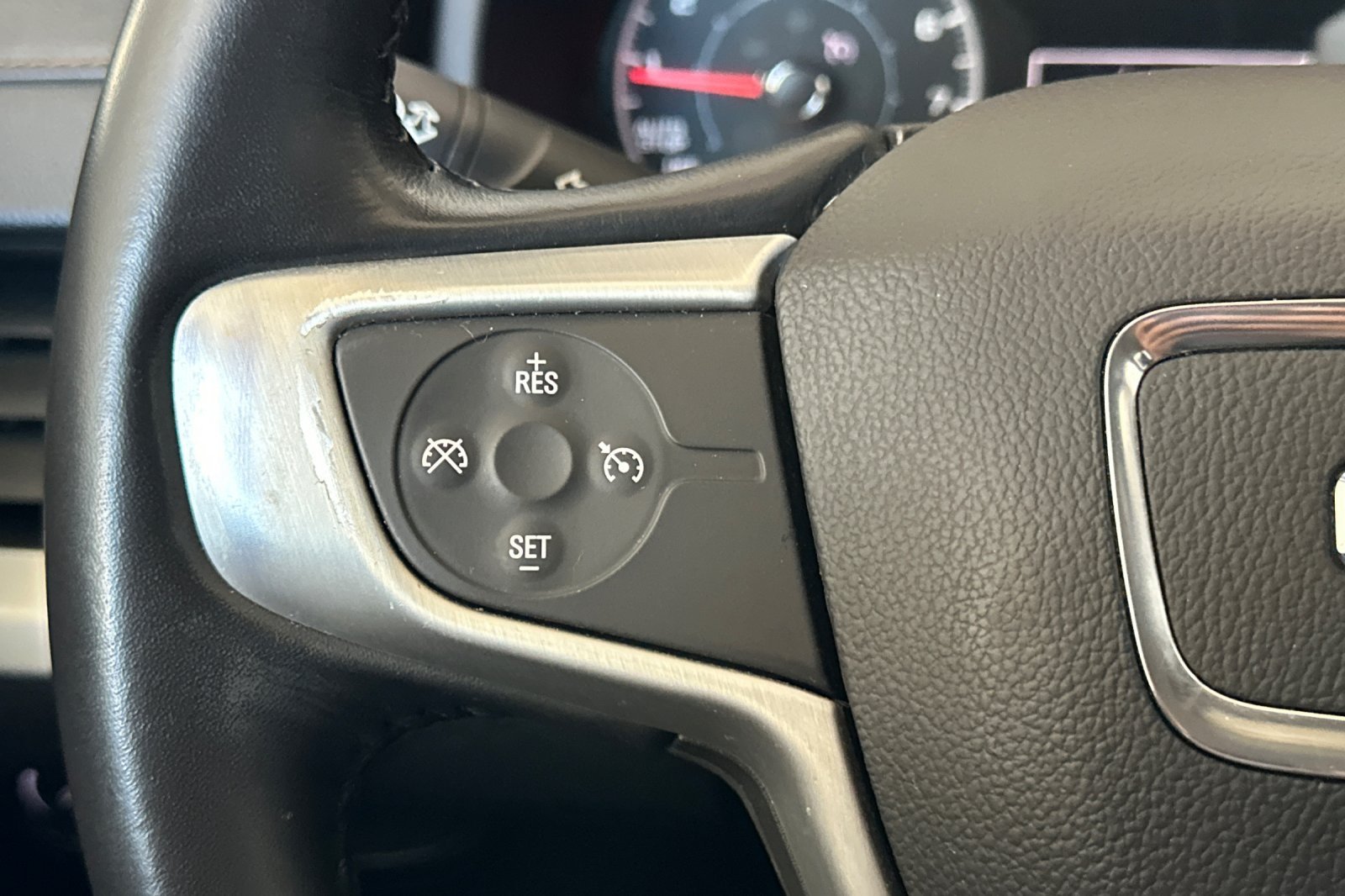 Used 2018 Blue GMC SLE image 26
