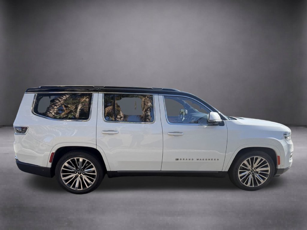 Used 2022 White Jeep Series III image 17