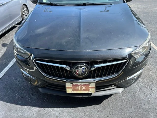 Used 2018 Black Buick Essence image 12