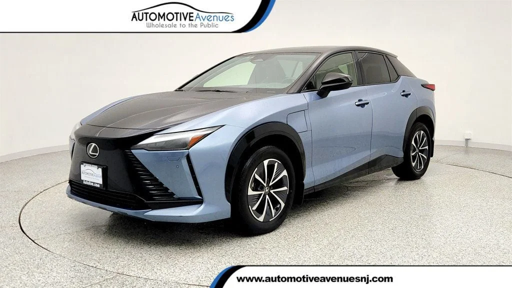 2023 Lexus RZ 450e 450e Premium AWD w/ 20" Wheel's photo