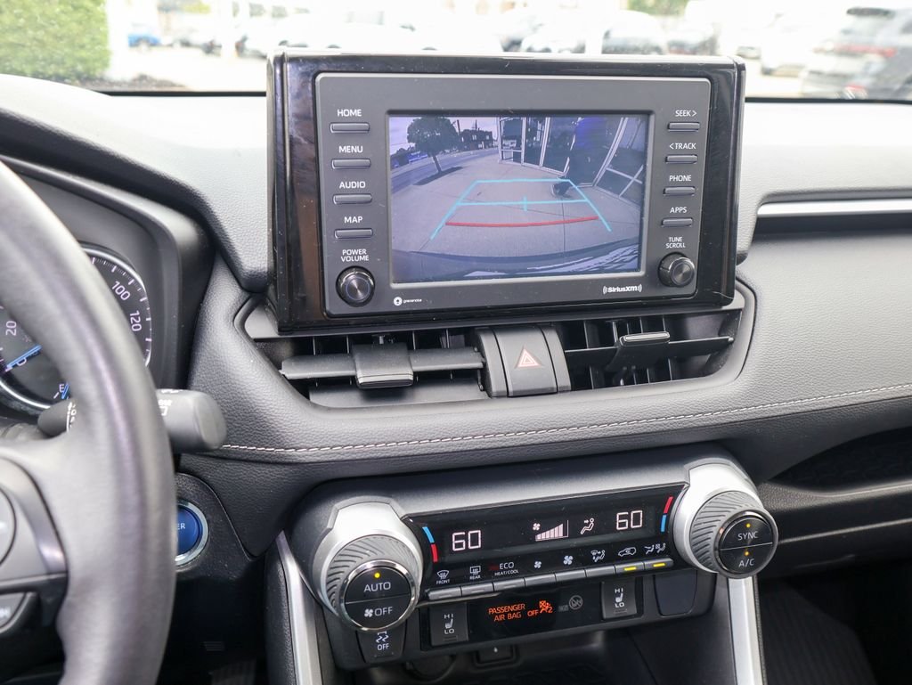 Used 2022 Silver Toyota XLE image 21