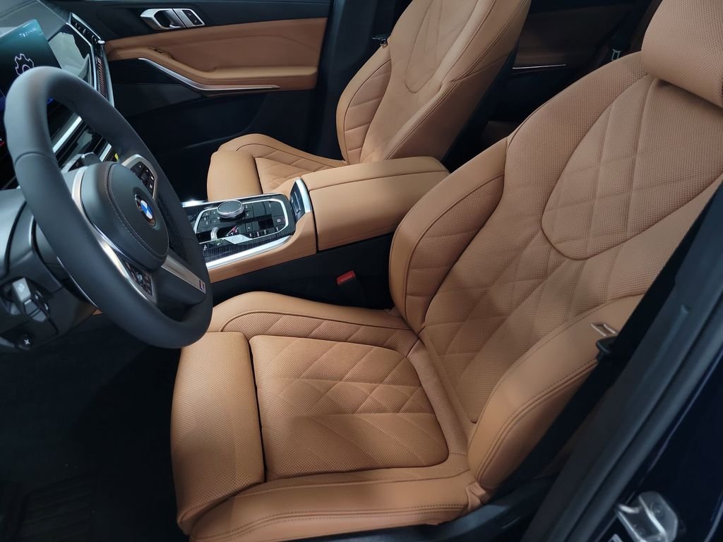 New 2026 Tanzanite Blue II Metallic BMW sDrive40i image 9