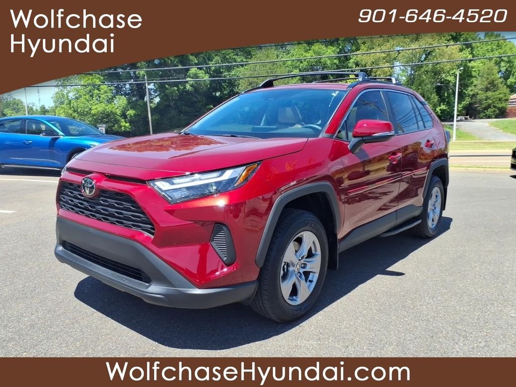 2025 Toyota RAV4 XLE AWD's photo
