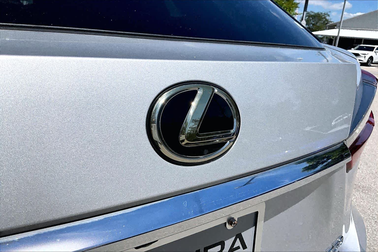 Used 2016 Silver Lining Metallic Lexus  image 31