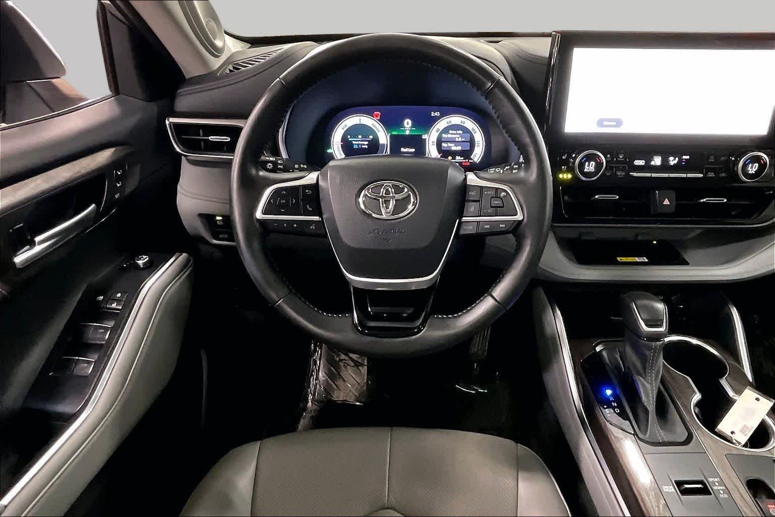 Used 2023 Celestial Silver Metallic Toyota Hybrid Limited image 6