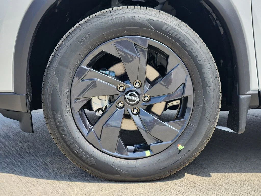 New 2026 Everest White Pearl TriCoat Nissan SV image 10