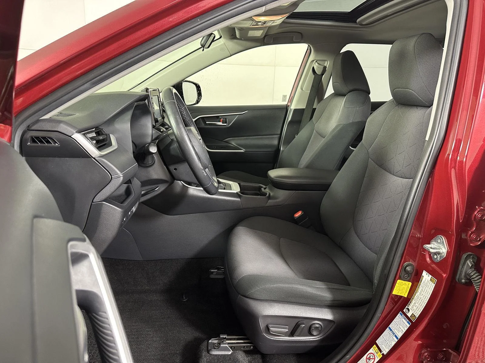 Used 2019 Ruby Flare Pearl Toyota XLE image 10
