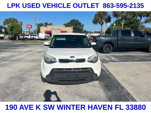Used 2016 White Kia Base image 2