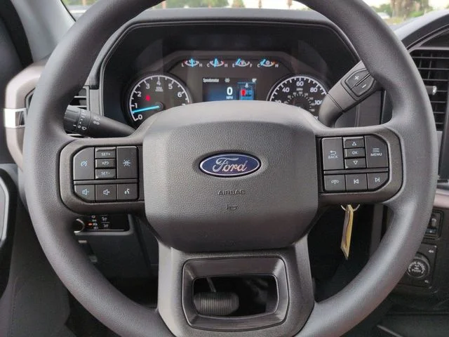 New 2026 Oxford White Ford XL image 25