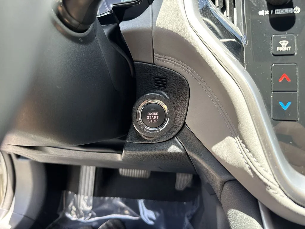 Used 2024 Crystal White Pearl Subaru Premium image 56