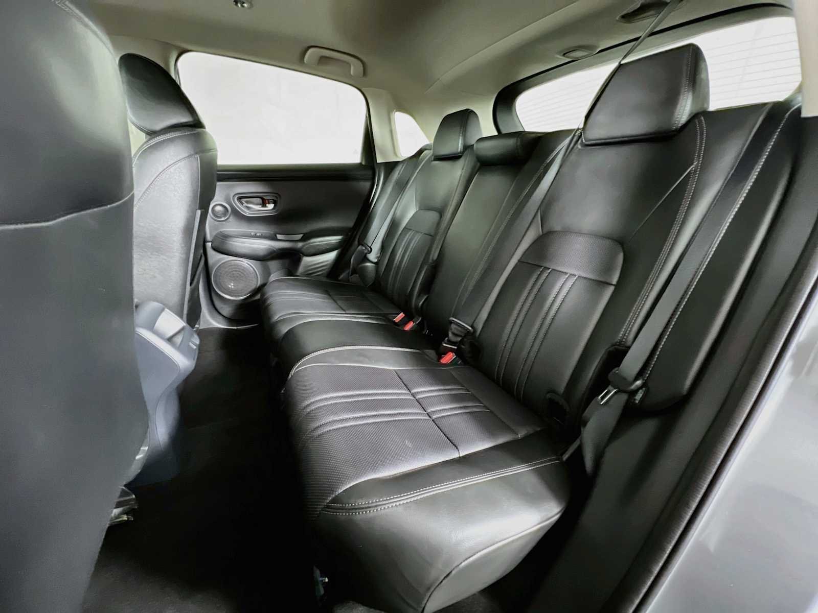 Used 2026 Urban Gray Pearl Honda EX-L image 25