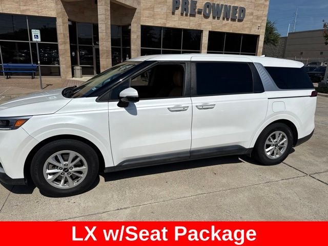 Used 2023 White Kia LX Seat Package image 2