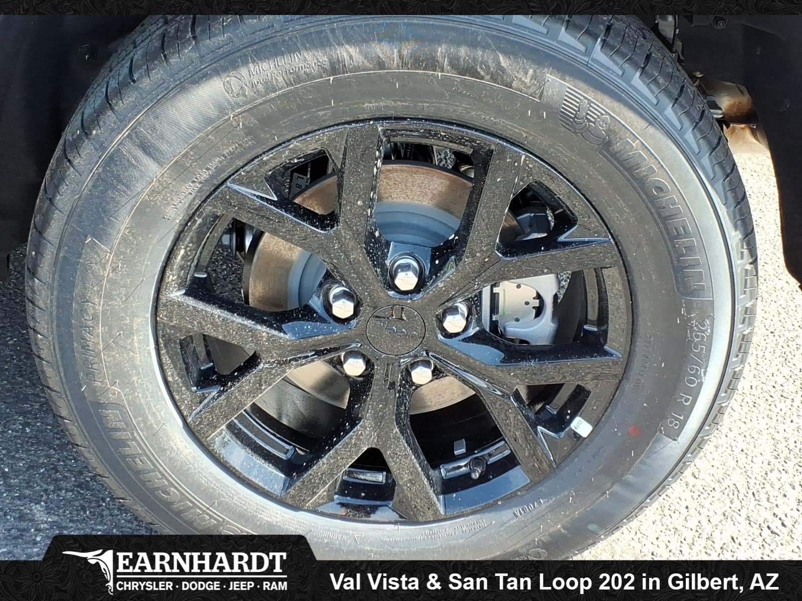 New 2026 Diamond Black Crystal Pearlcoat Jeep Laredo Altitude image 5