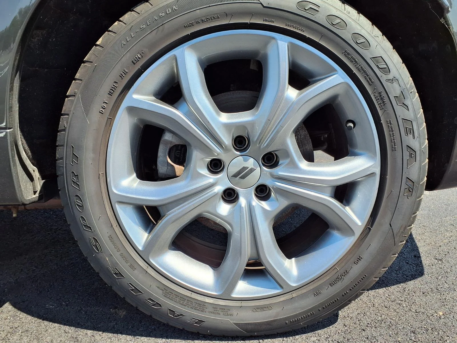 Used 2024 Gray Cray Dodge R/T image 29