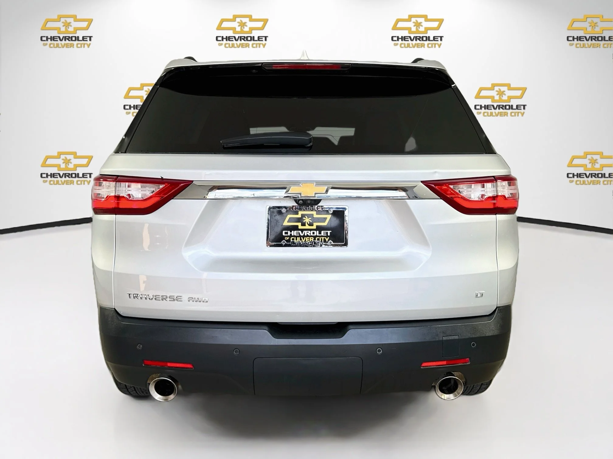 Used 2021 SILVER ICE METALLIC Chevrolet LT Leather image 7