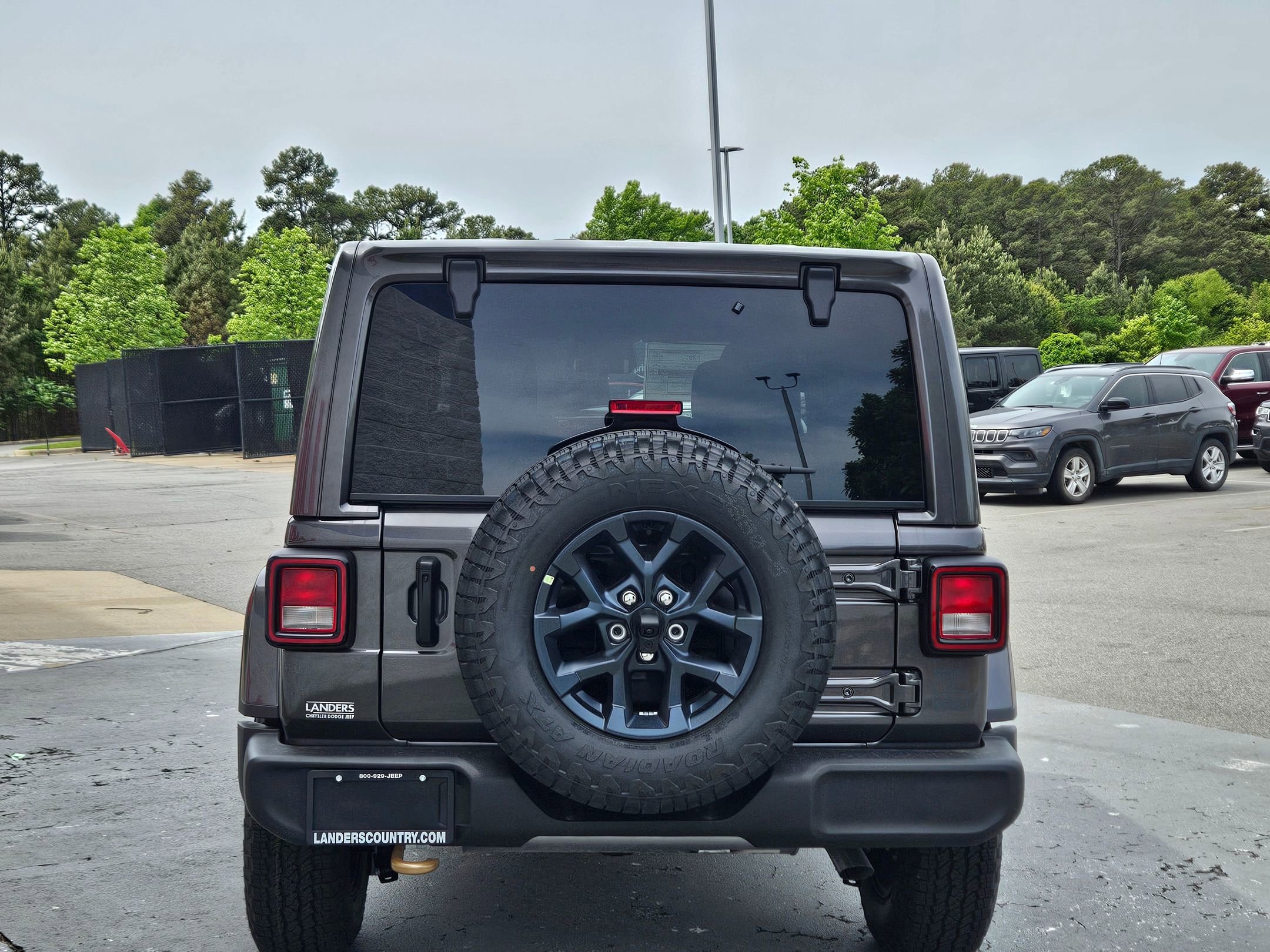 New 2026 Granite Crystal Metallic Clear-Coat Exterior Paint Jeep 85th Anniversary image 6