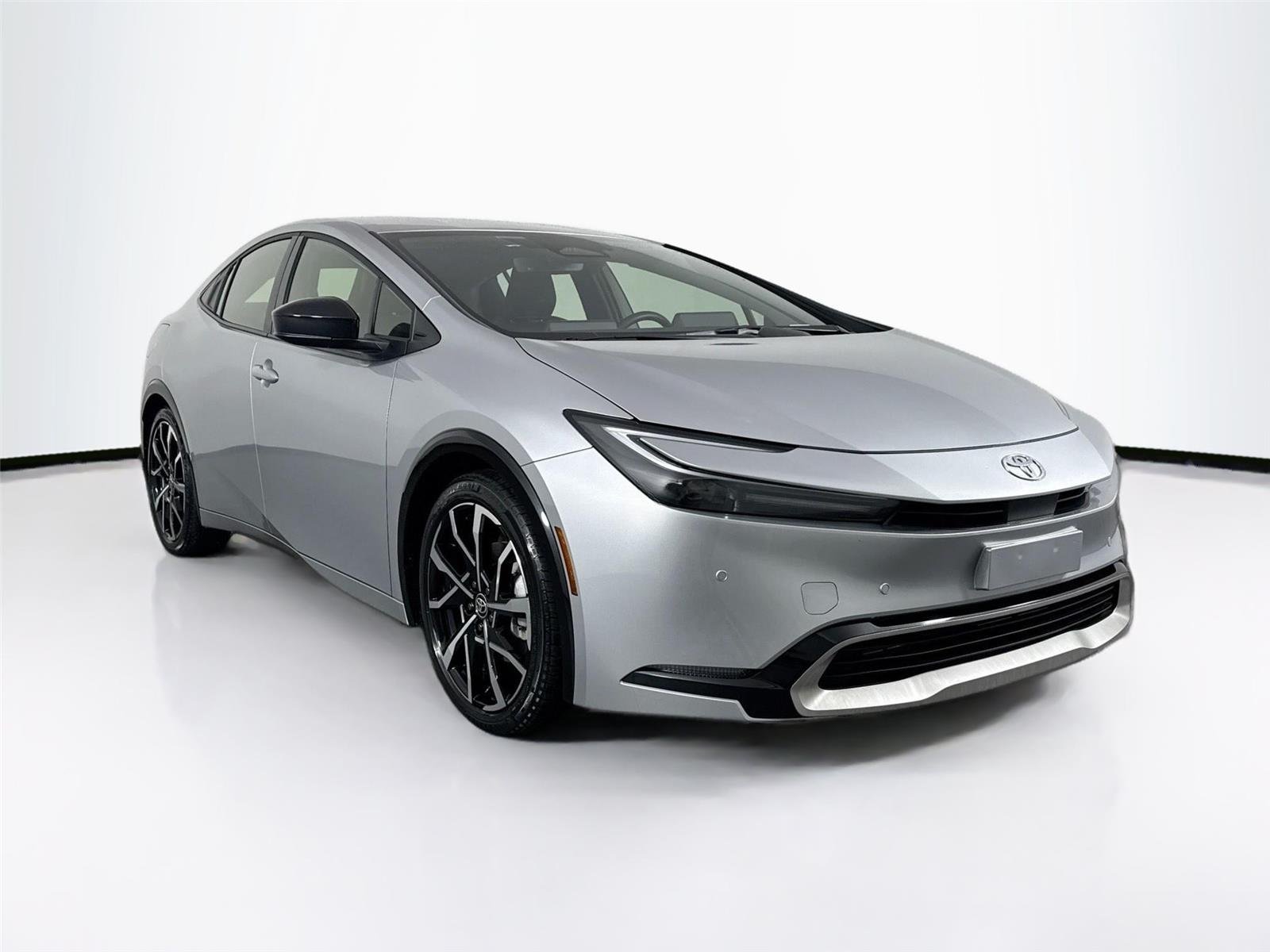 Certified Used 2025 Cutting Edge Toyota XSE image 10