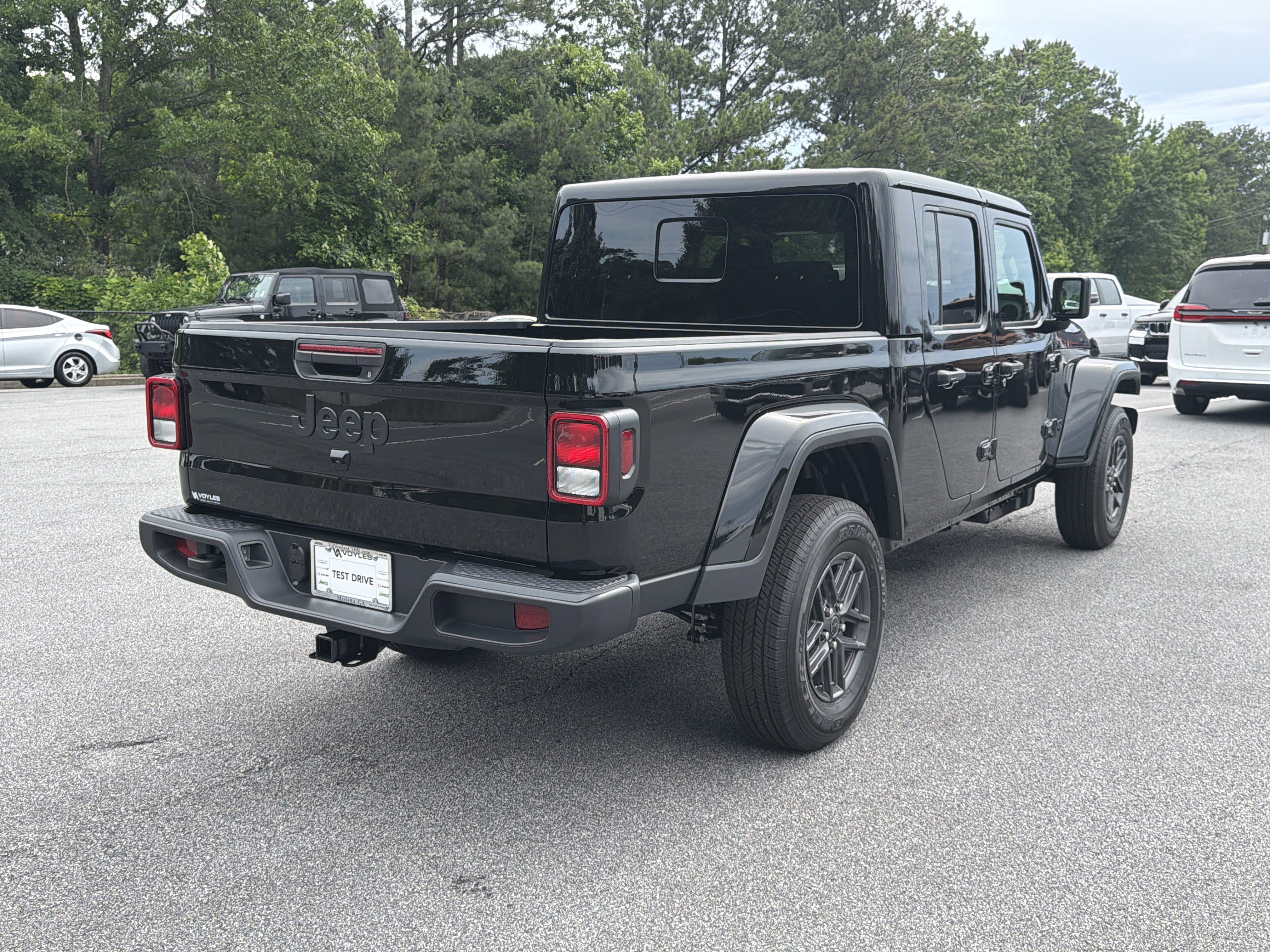 New 2026 Black Clear-Coat Exterior Paint Jeep Sport S image 8