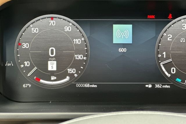 New 2026 Woolstone Green Land Rover X-Dynamic SE image 26