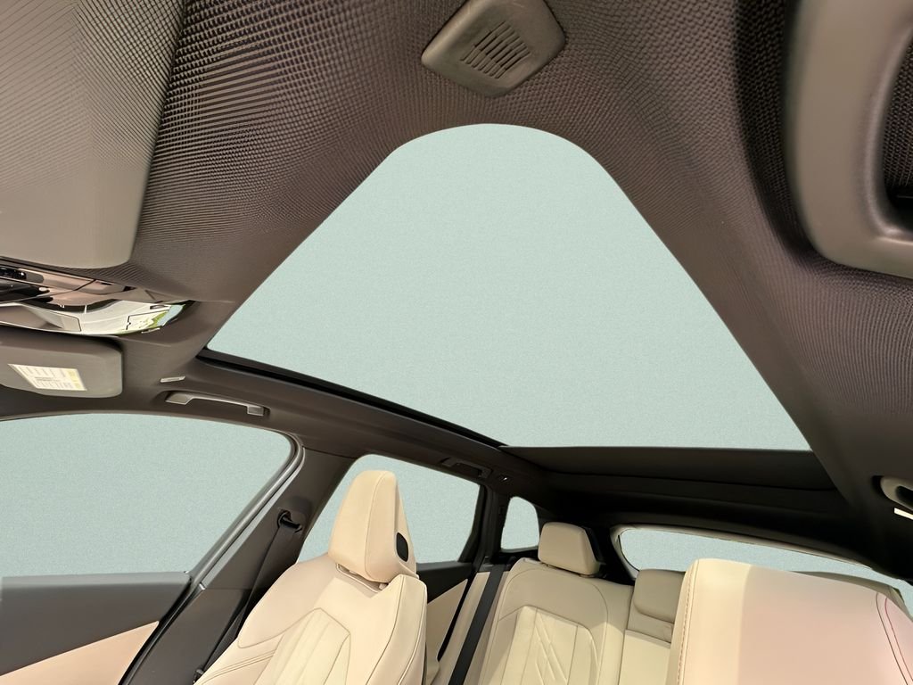 New 2026 Tanzanite Blue II Metallic BMW 30 xDrive image 13