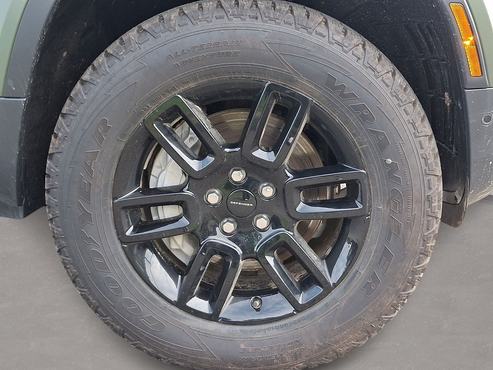 New 2026 Woolstone Green Land Rover  image 5