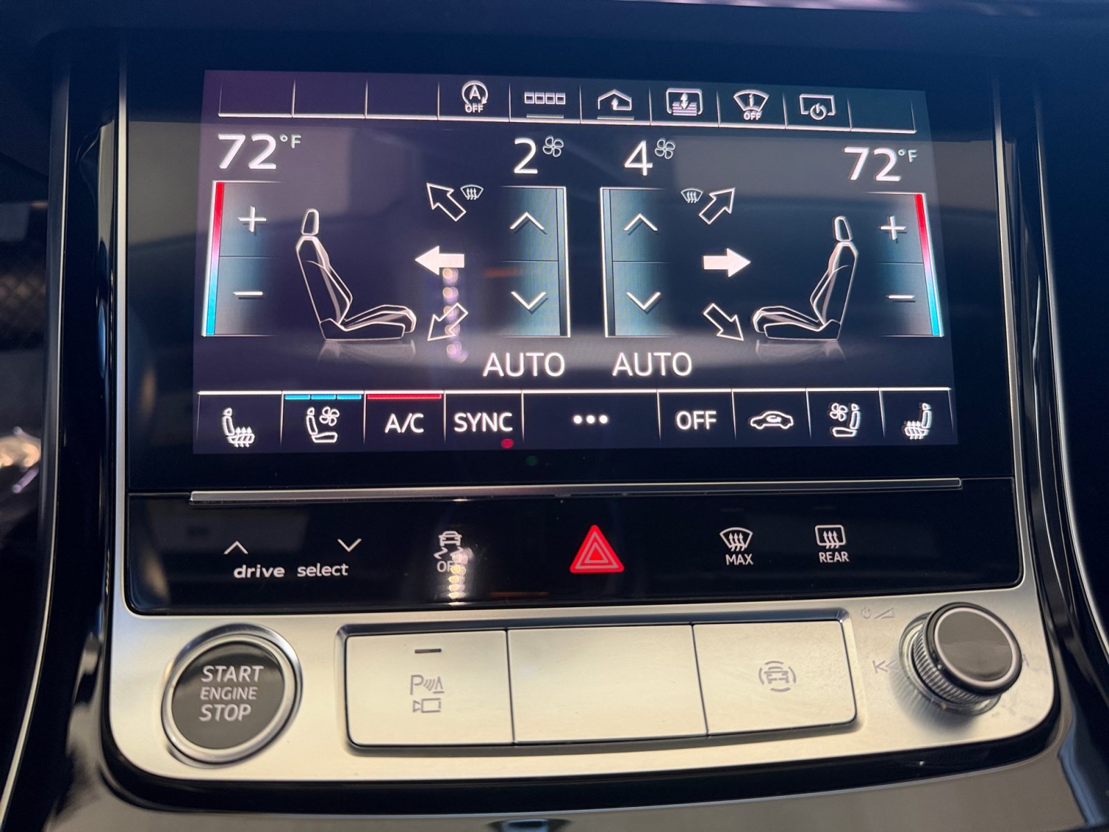 Used 2021 Florett Silver Metallic Audi L 55 image 23