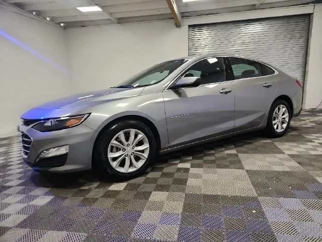 Used 2025 Gray Chevrolet LT image 4