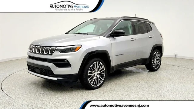 2022 Jeep Compass Limited 4x4 w/ Elite Group & Driver Assist Group I