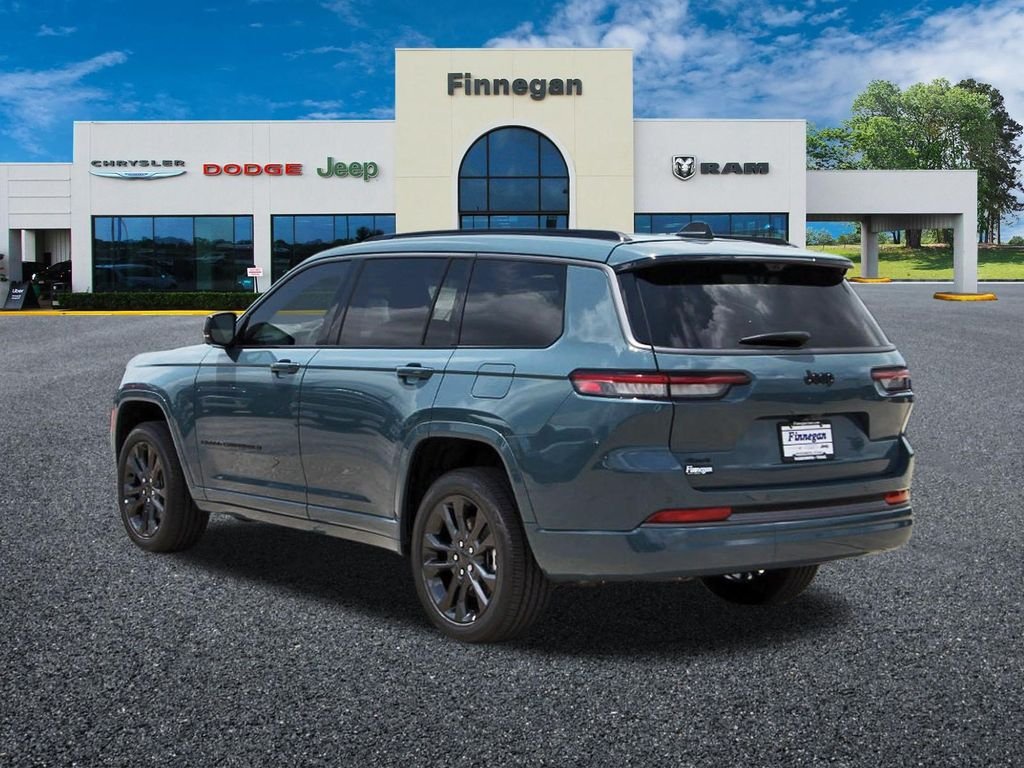 New 2026 Steel Blue Exterior Paint Jeep Limited image 4