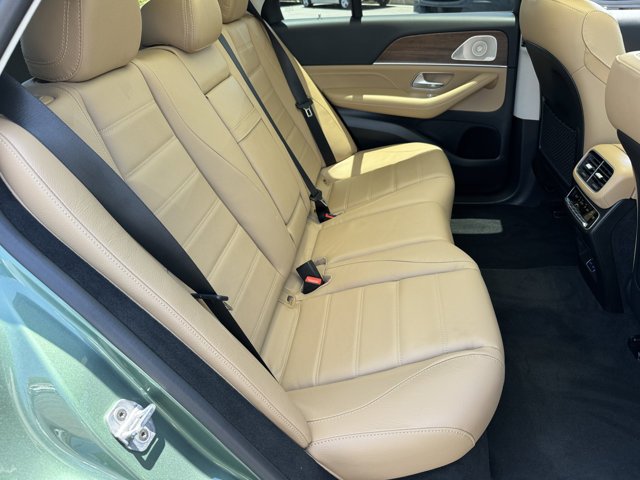 New 2026 MANUFAKTUR Ireland Mid Green Metallic Mercedes-Benz GLE 450 image 5