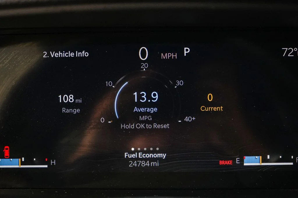 Used 2023 White Jeep Altitude X image 22