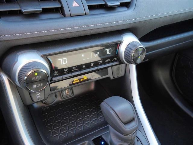 Certified Used 2025 MAGNETIC GRAY MET. Toyota  image 24