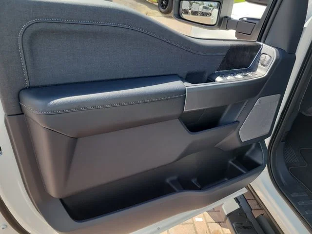 New 2026 White Metallic Ford Lariat image 17