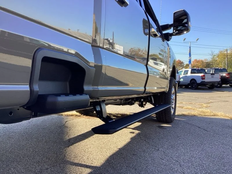 New 2027 Gray Ford King Ranch image 18