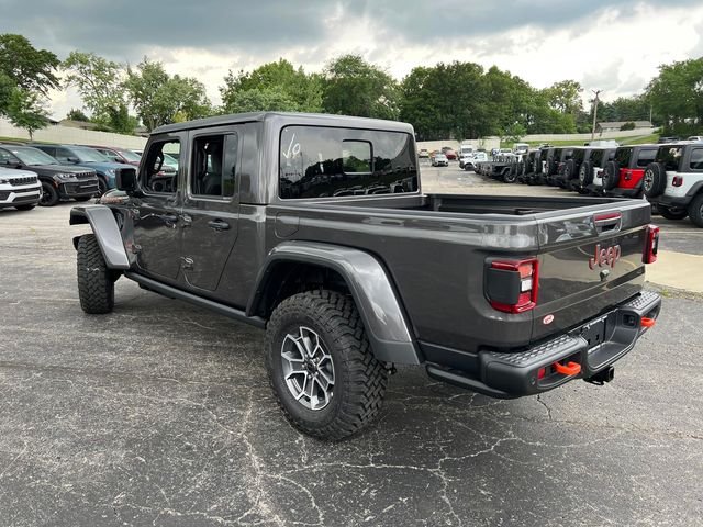 New 2026 Granite Crystal Metallic Clear-Coat Exterior Paint Jeep Mojave X image 9