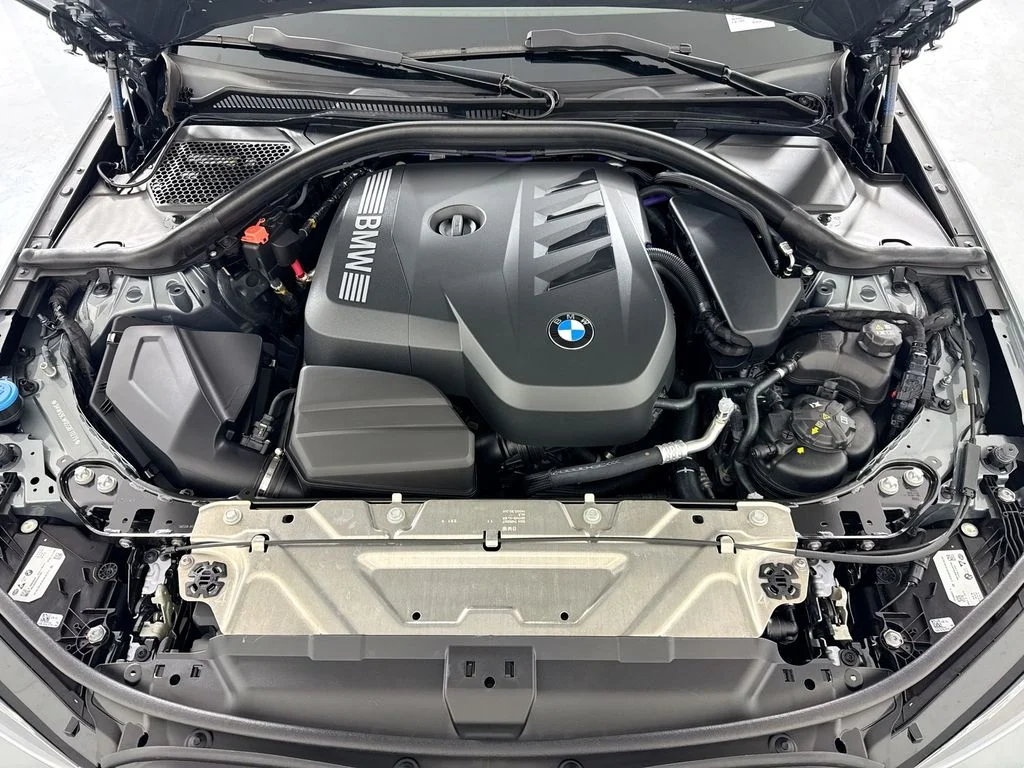 2025 BMW 3 Series 330i - Photo 30