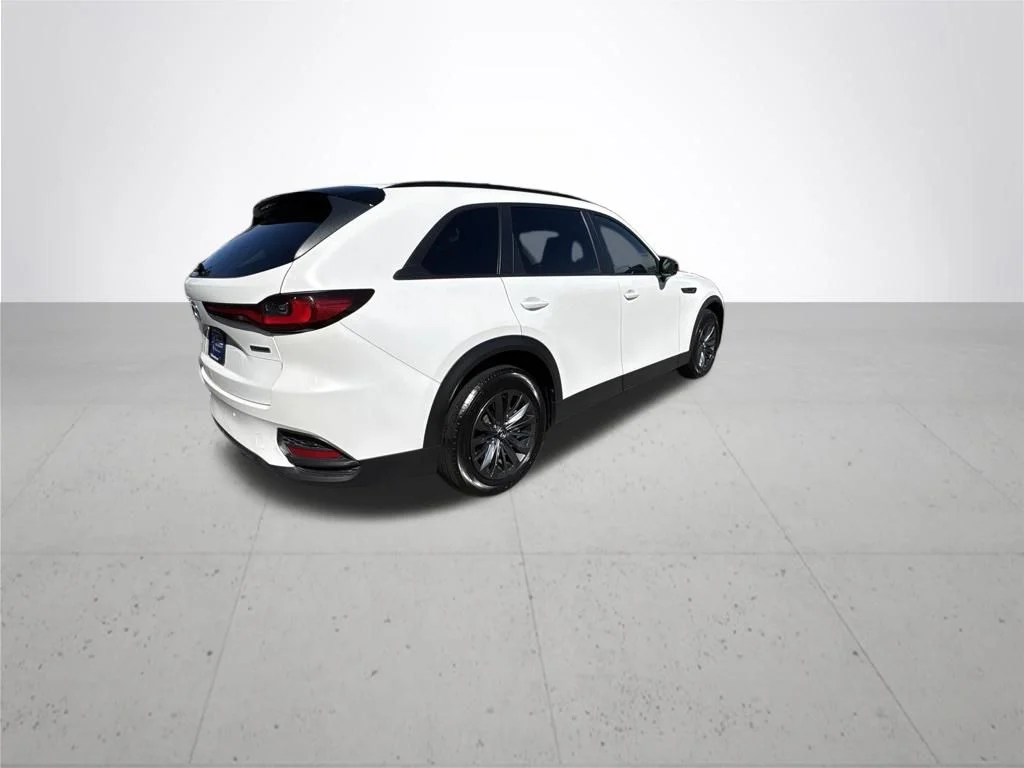 Used 2025 White Mazda 3.3 Turbo Preferred image 6