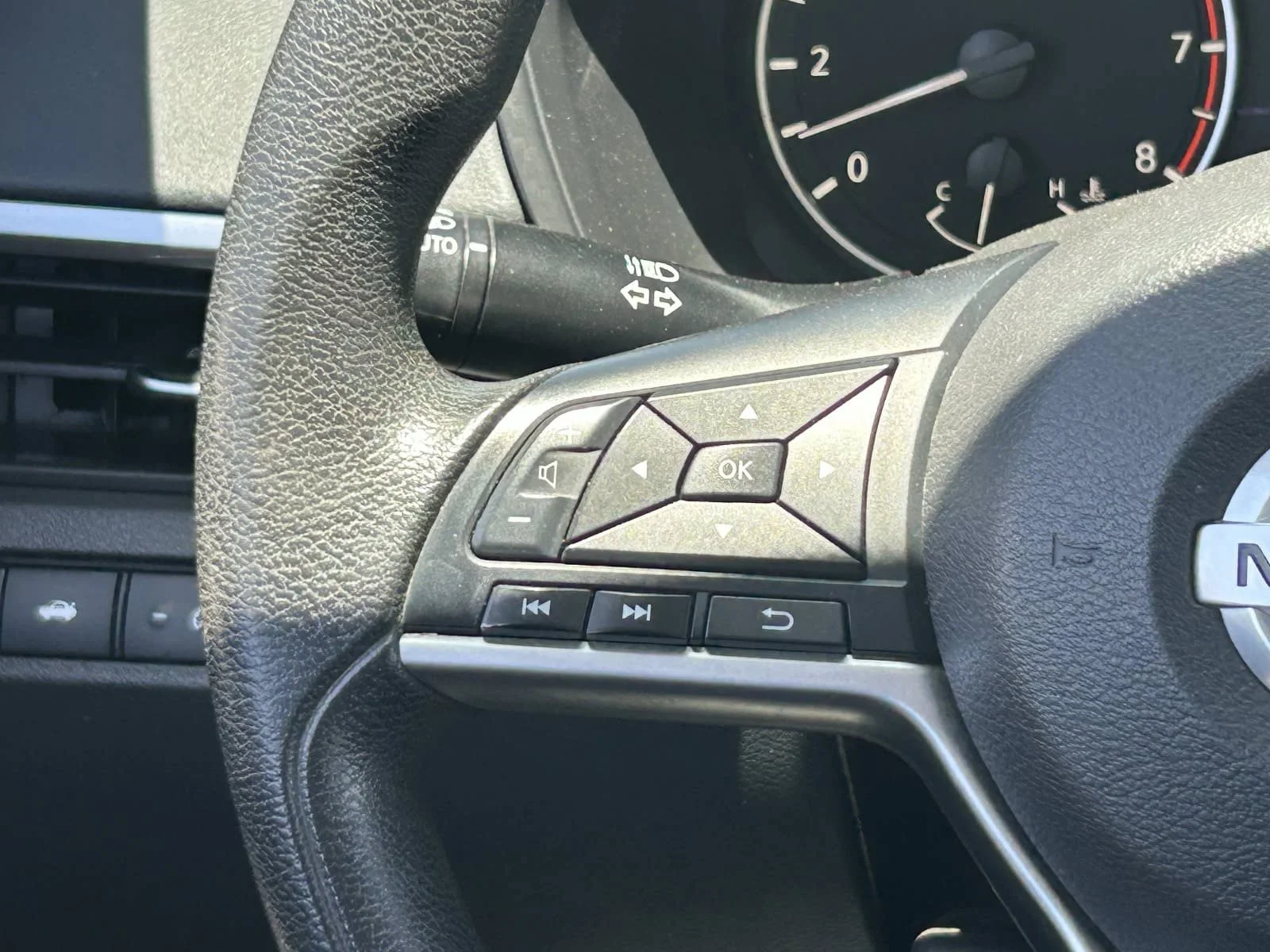 2022 Nissan Altima SV - Photo 24