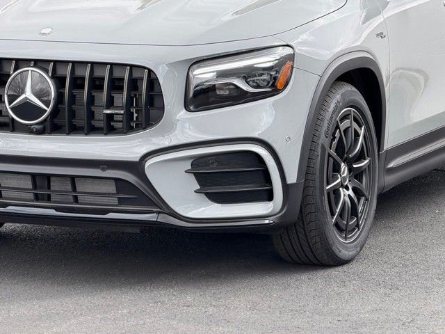 New 2026 MANUFAKTUR Alpine Grey Mercedes-Benz AMG® GLB 35 4MATIC® SUV image 2