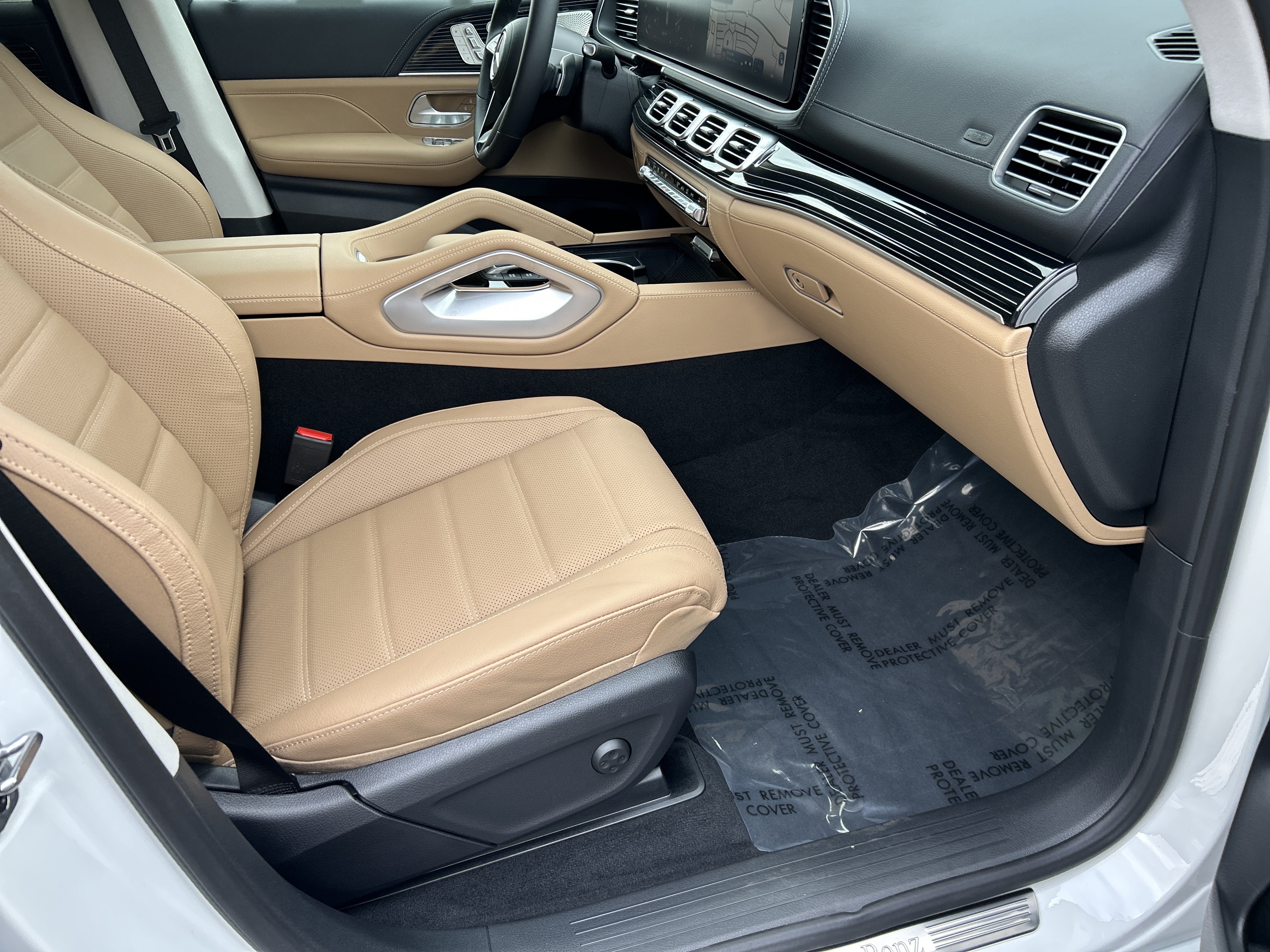 New 2026 MANUFAKTUR Moonlight White Metallic Mercedes-Benz GLE 450 4MATIC® SUV image 43