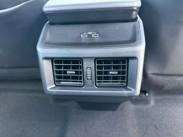 New 2026 Wind Chill Pearl <sup>1</sup> Toyota  XLE image 16