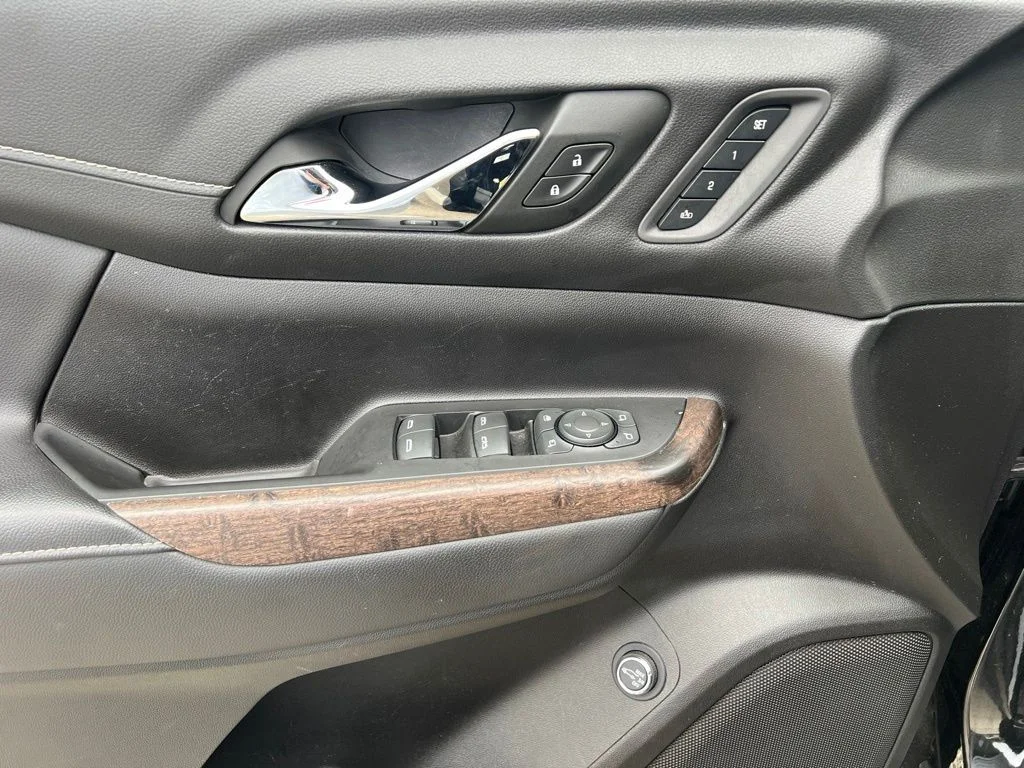 Used 2023 Ebony Twilight Metallic GMC Denali image 12