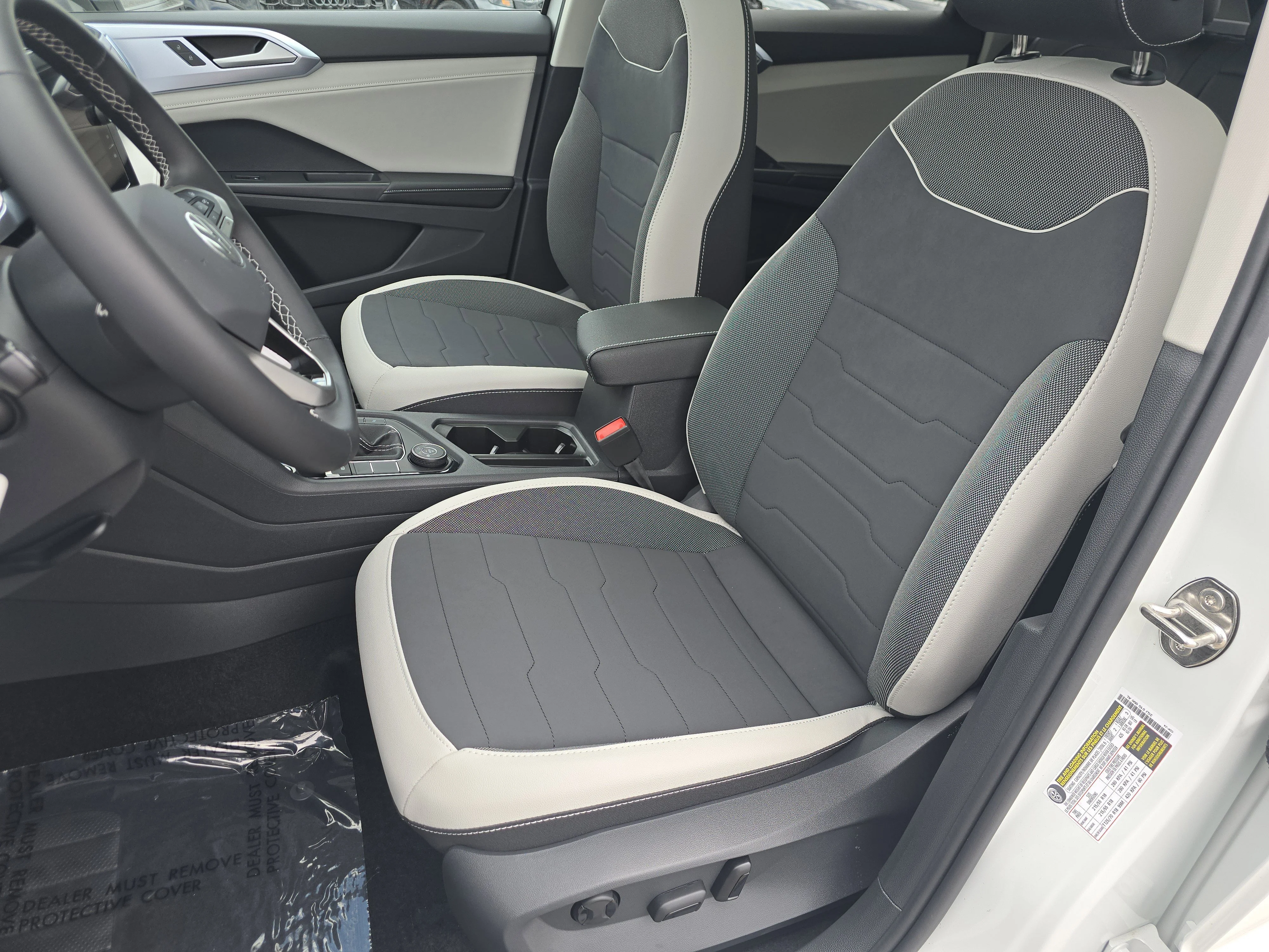 New 2026 Pure White Volkswagen SE image 20