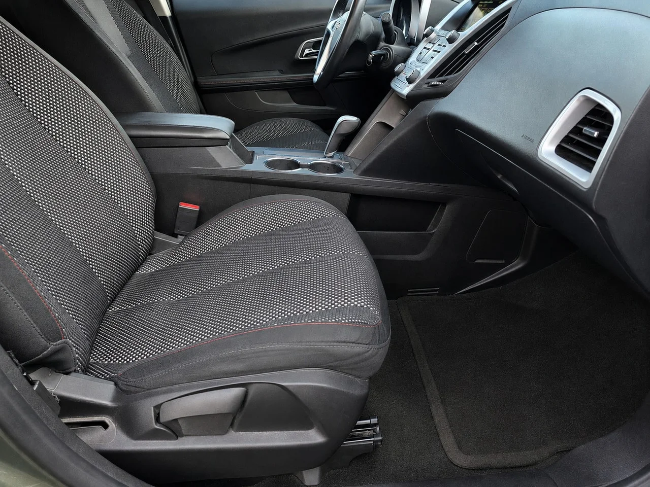 Used 2015 Sea Grass Chevrolet LT w/1LT image 39