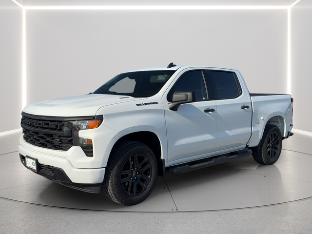 Pre-Owned 2024 Chevrolet Silverado 1500 Custom