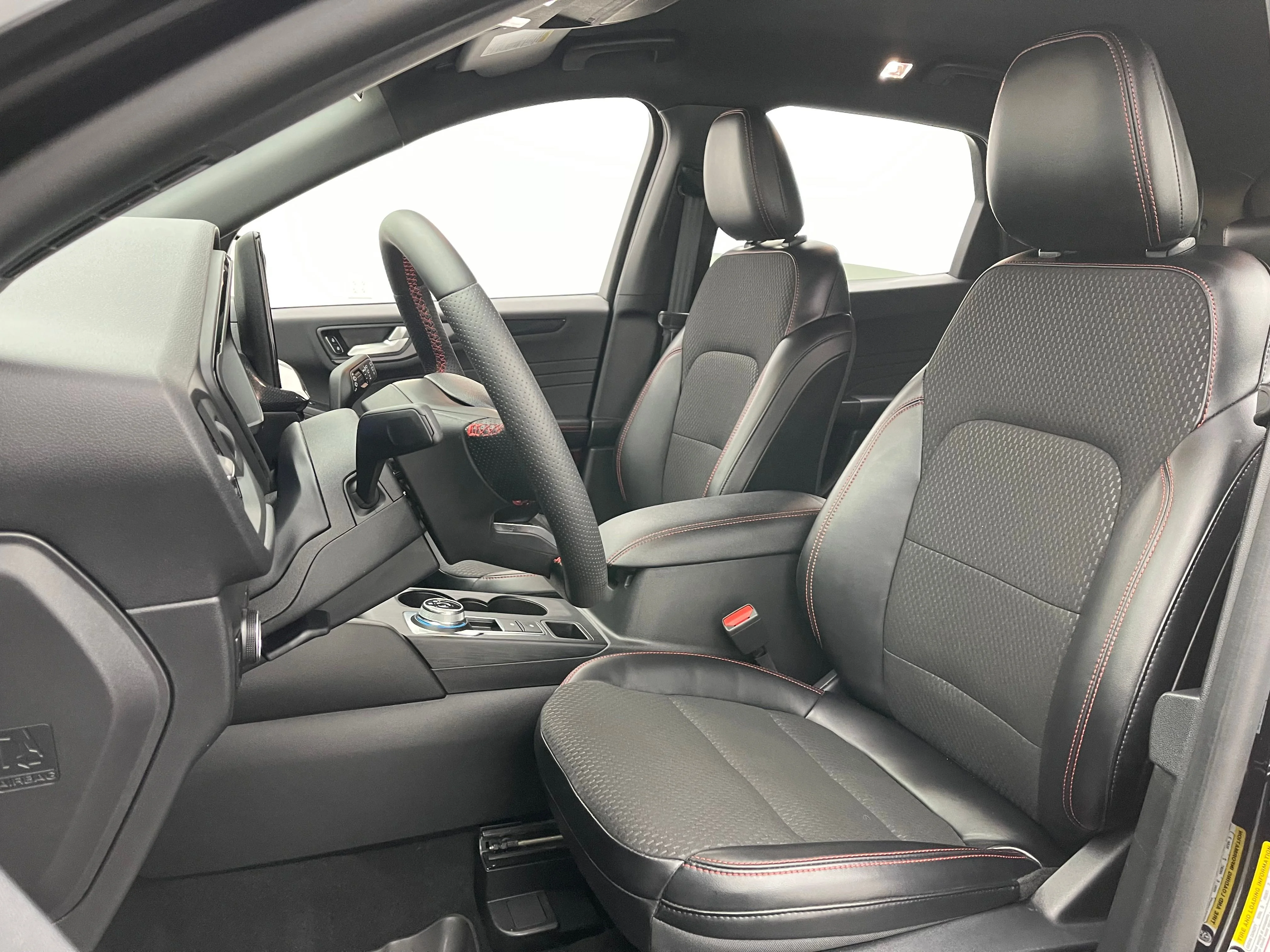 Used 2024 Black Metallic Ford ST-Line image 18
