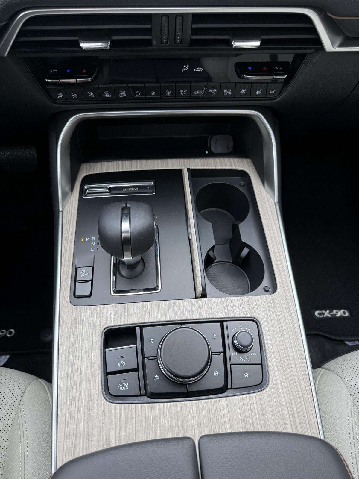 2026 Mazda CX-90 Preferred Package - Photo 13
