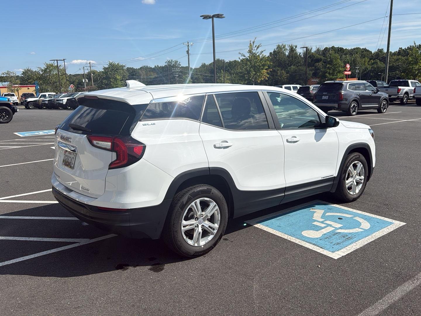 Used 2024 Summit White GMC SLE image 5