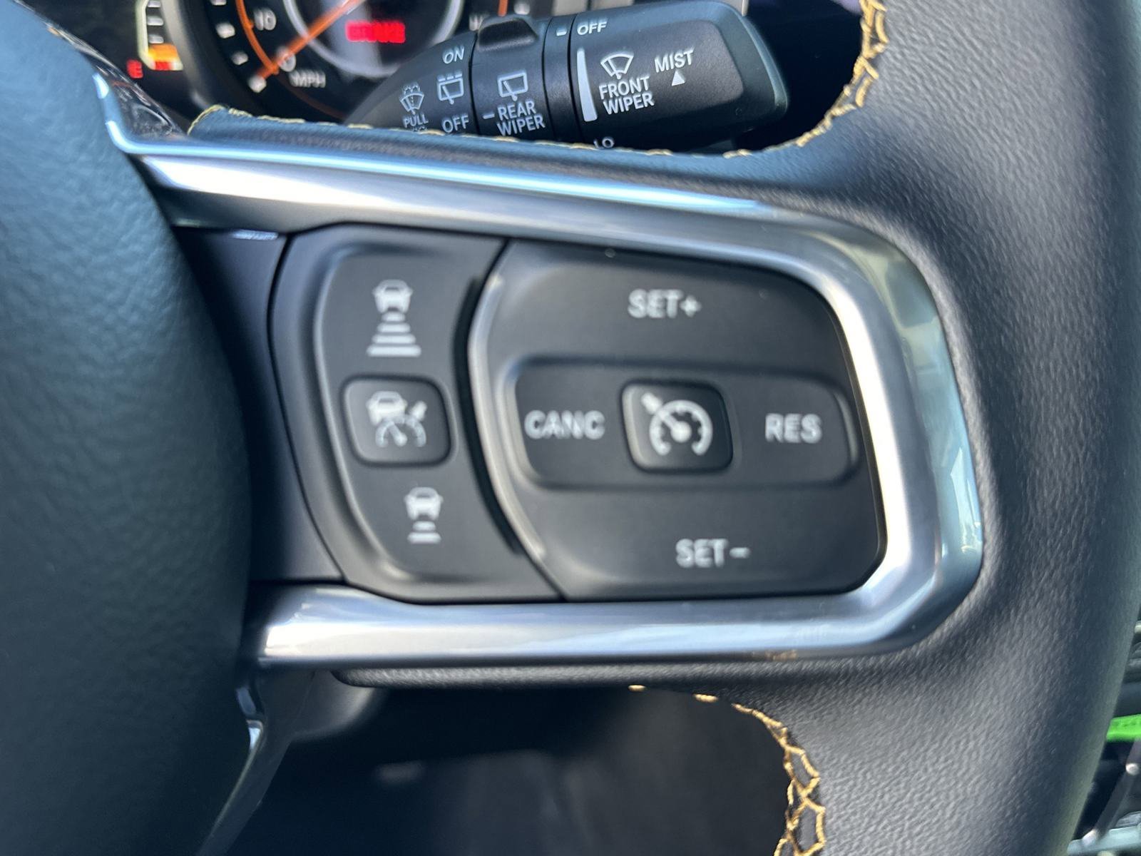 2025 Jeep Wrangler 4-Door Sahara - Photo 29