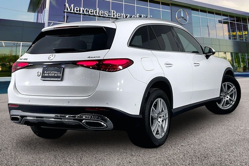 2025 Mercedes-Benz GLC Base - Photo 10